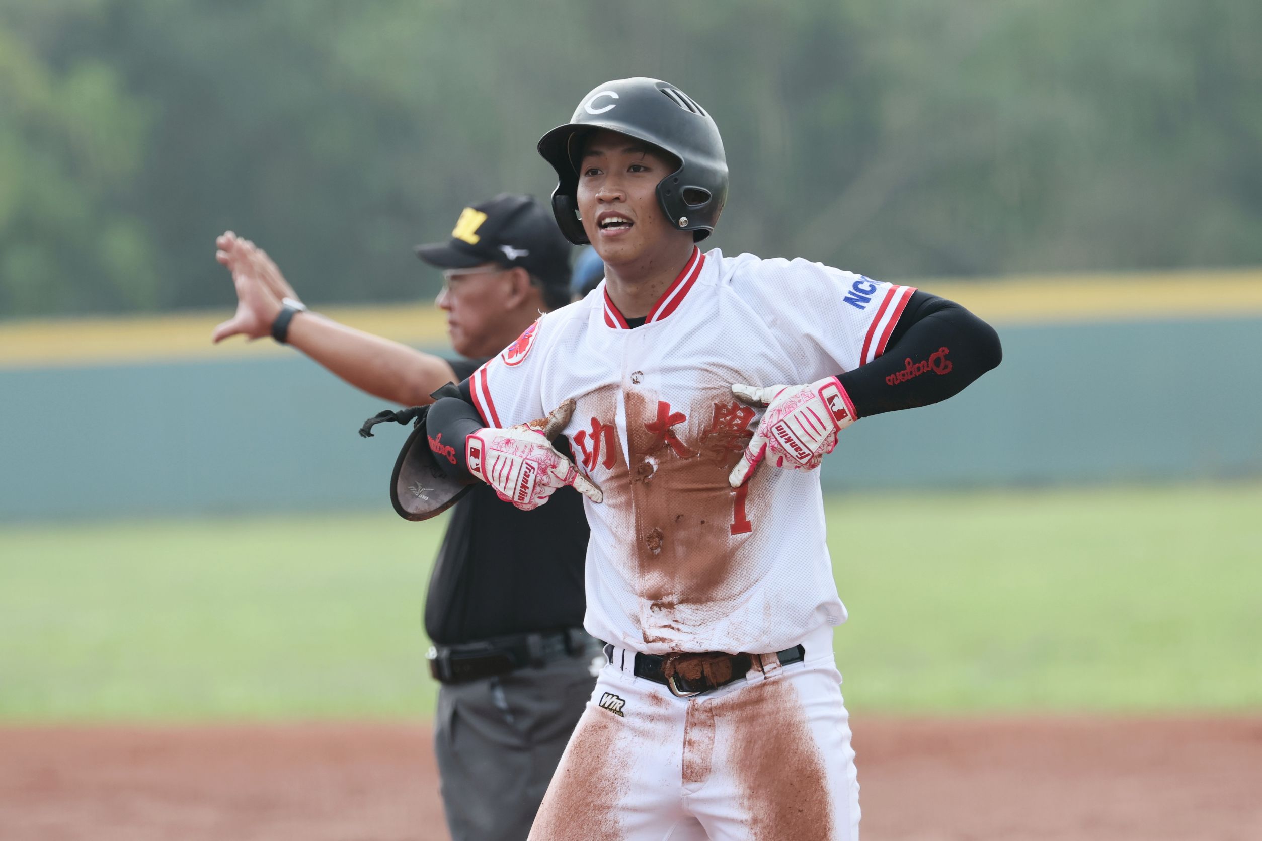 詹魁馨單場4支4。大專體總提供